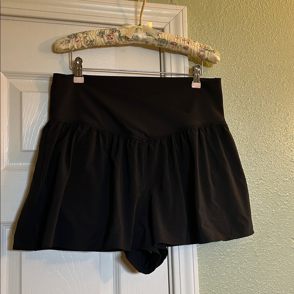 Aerie Offline Real Me Black Crisscross High Waist Flowy Bike Activewear Shorts